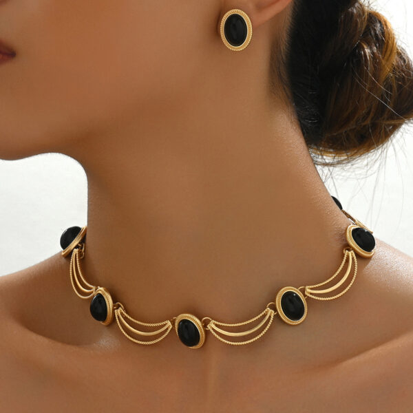 Inlaid Black Stone Jewelry Set - Image 2