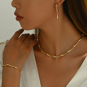 Plated Metal Jewelry Set with Simple Water Drop Design